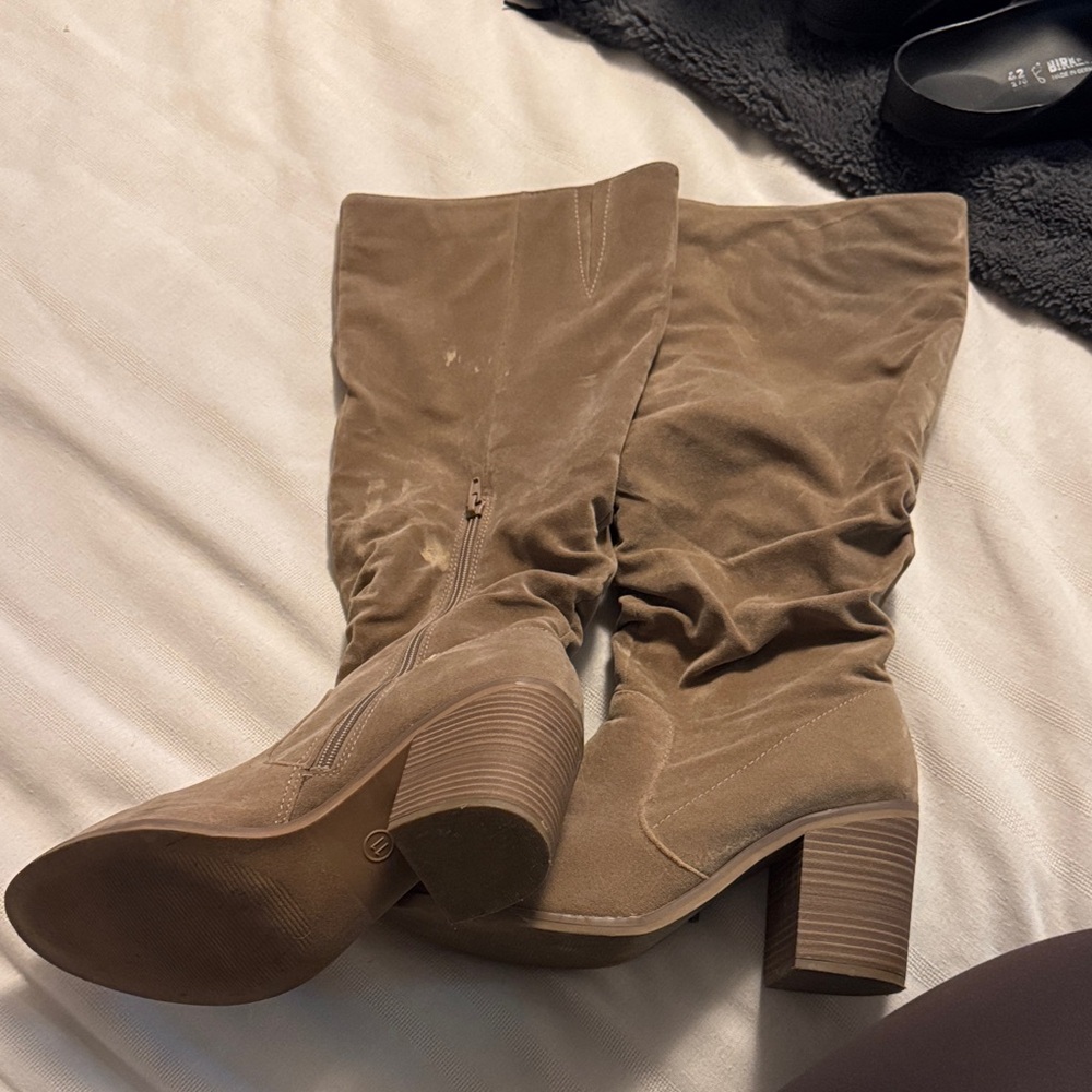 Universal Thread Brown Heeled Boots